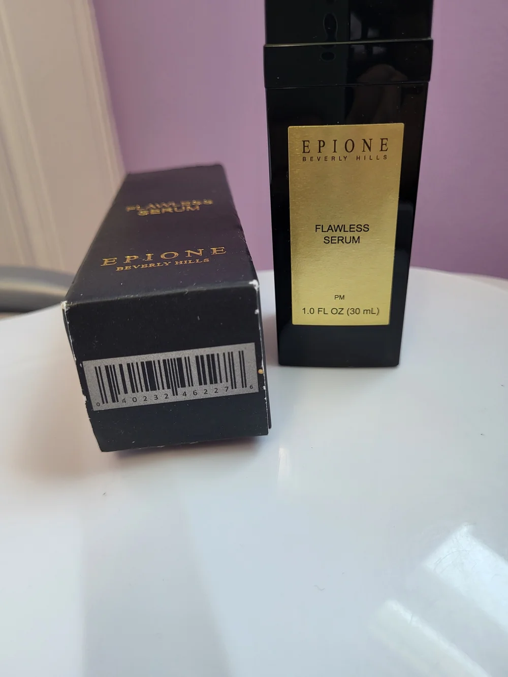 Flawless Serum Primer in Black & Gold
